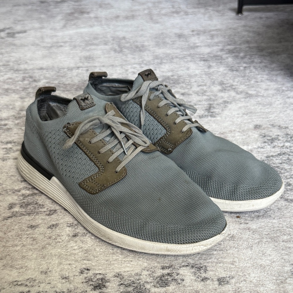 Men's Knit Lace-Up Sneakers in Gray with Olive Accents